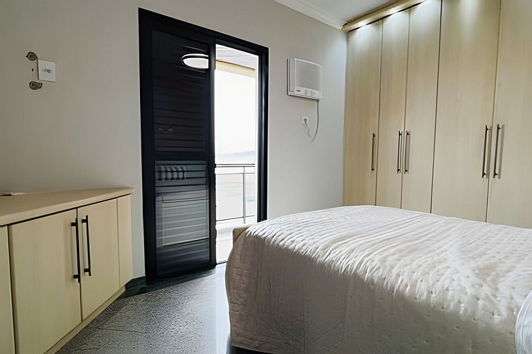 Duplex Vista Mar • Piscina • Churrasqueira