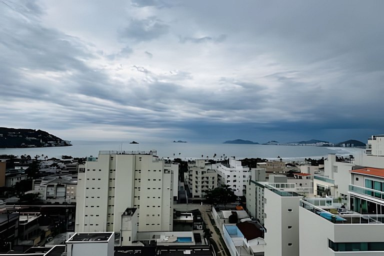 Duplex Vista Mar • Piscina • Churrasqueira