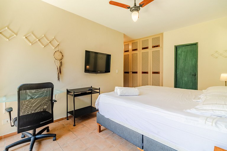 200m Praia | Roupa de Cama, Toalhas | 4 Vagas