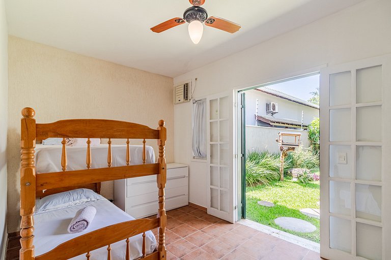 200m Praia | Roupa de Cama, Toalhas | 4 Vagas