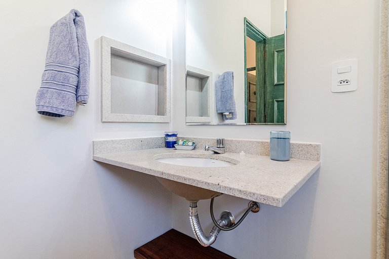 200m Praia | Roupa de Cama, Toalhas | 4 Vagas