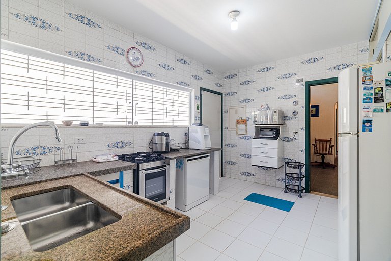 200m Praia | Roupa de Cama, Toalhas | 4 Vagas