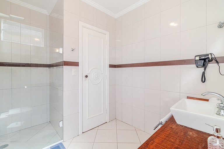 140m Praia | Roupa de Cama, Toalhas | 4 Vagas