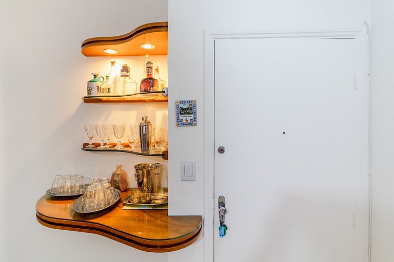 Tudo Perto | Praia a 300m | Enseada