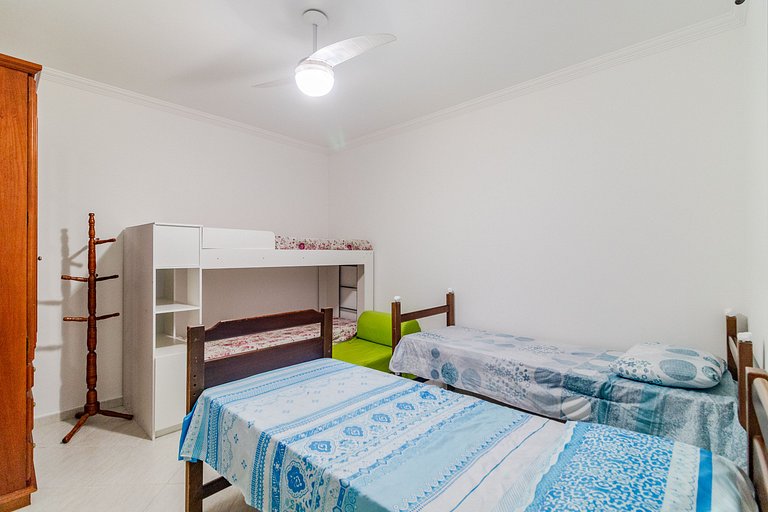 Tudo Perto | Praia a 300m | Enseada