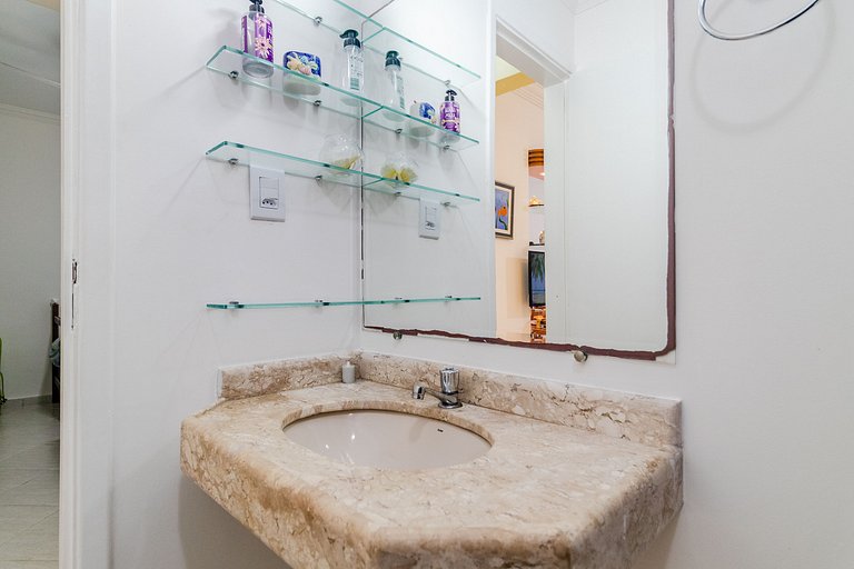 Tudo Perto | Praia a 300m | Enseada