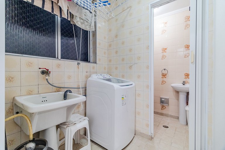 Tudo Perto | Praia a 300m | Enseada