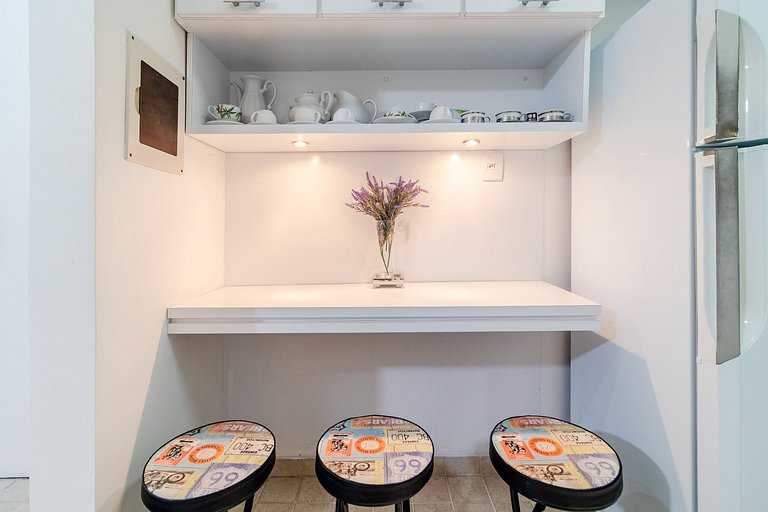 Tudo Perto | Praia a 300m | Enseada