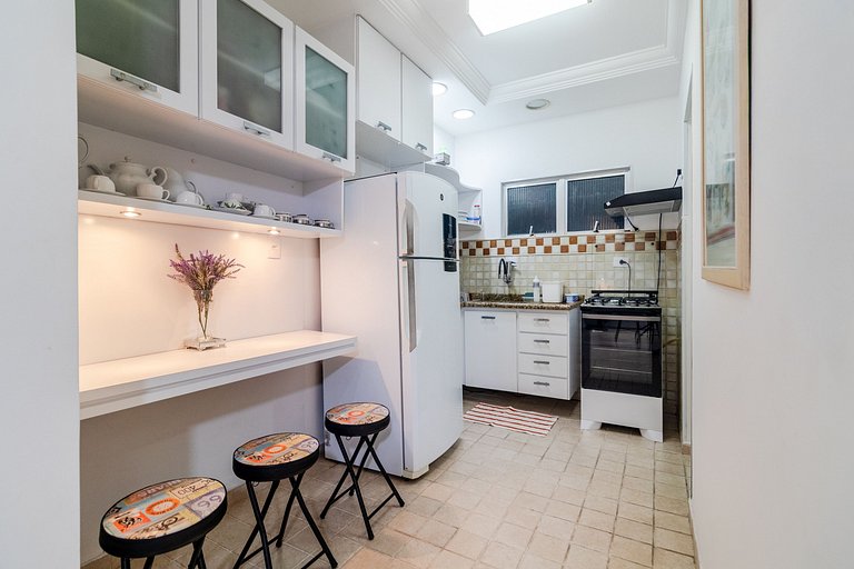 Tudo Perto | Praia a 300m | Enseada