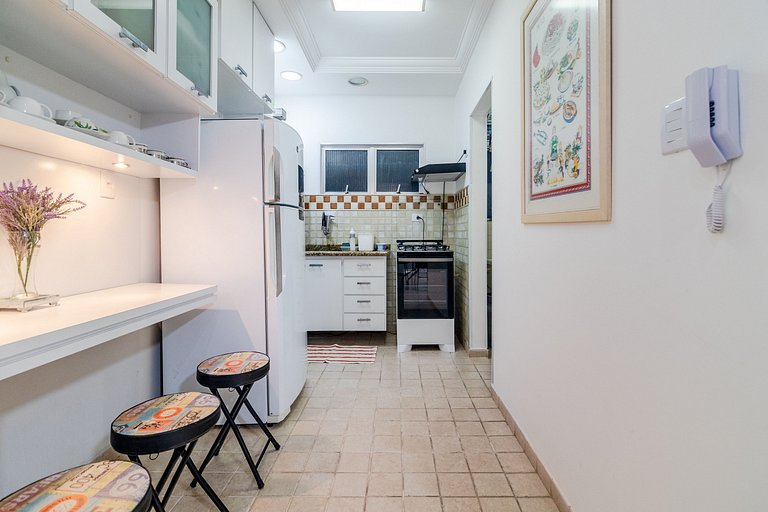 Tudo Perto | Praia a 300m | Enseada