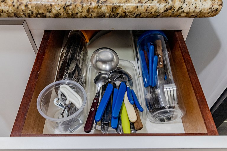 Tudo Perto | Praia a 300m | Enseada