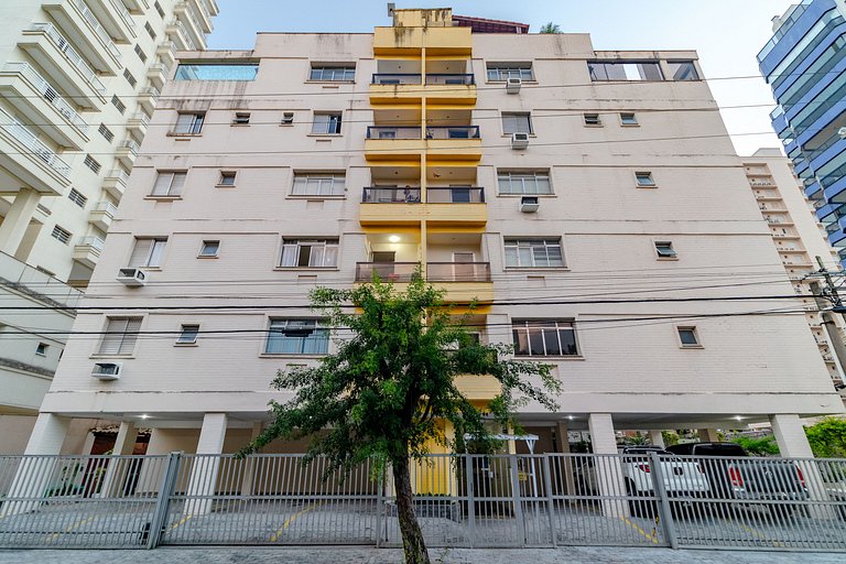 Tudo Perto | Praia a 300m | Enseada