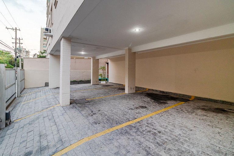 Tudo Perto | Praia a 300m | Enseada